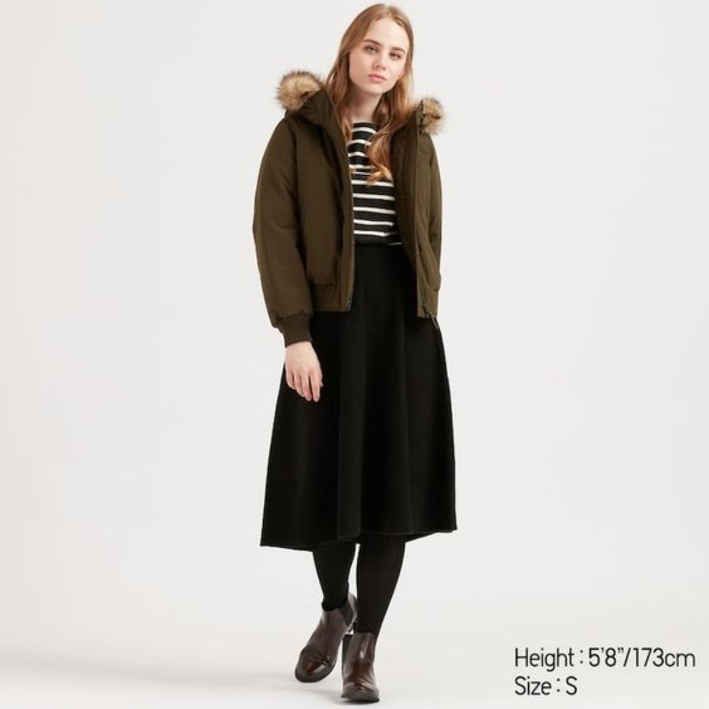 NWT UNIQLO Black Soufflé Yarn Flare Skirt